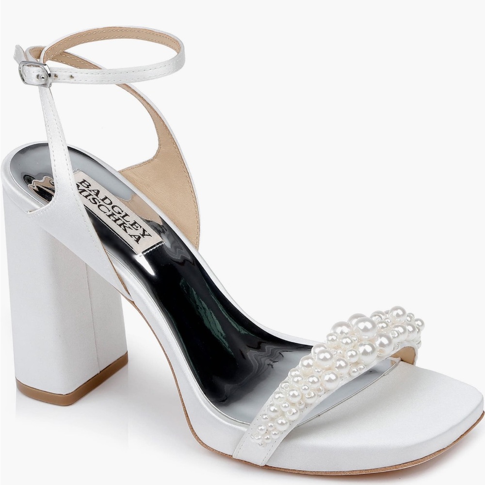 Badgley Mischka Calida Sandals